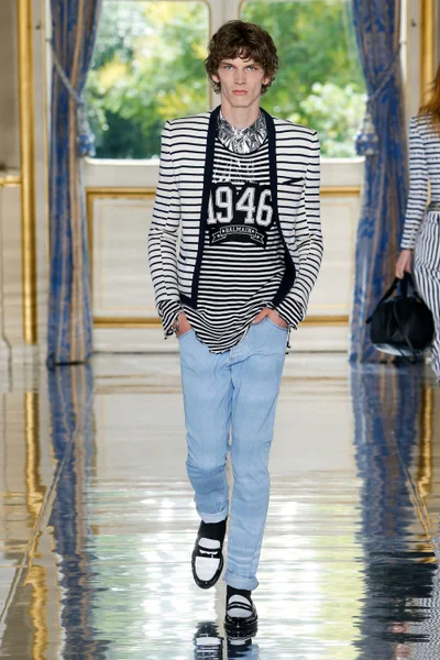 Look 20